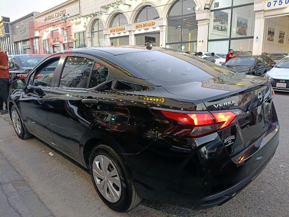 Nissan Versa
